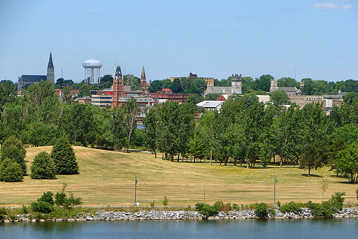Belleville payday loan image of skyline